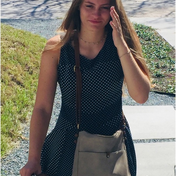 👗The Limited navy blue white white polka-dot knee length dress w/ flare,… - Picture 6 of 10